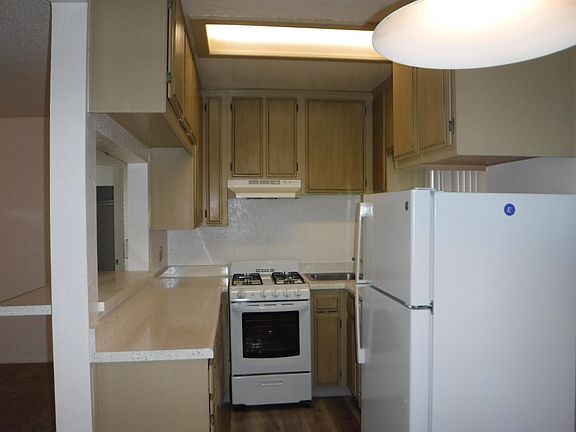 4th image of 4455 Valeta St #A