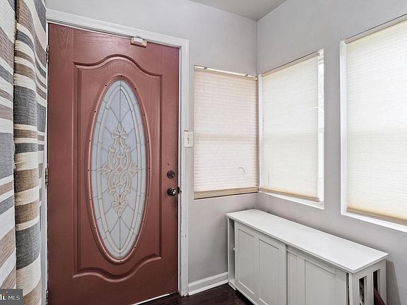 5th image of 12 Katherine Ave