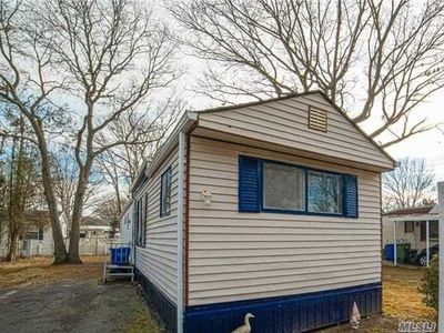 19 Sunflower Dr, Bohemia, NY, 11716