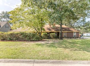 300 Cedar Ridge Dr, Warner Robins, GA 31088