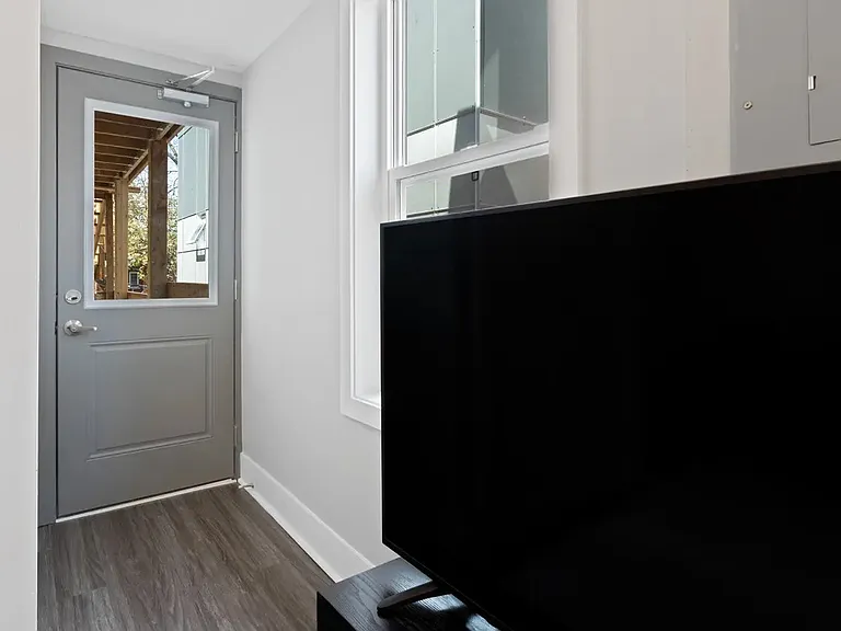 388 Chapel St #2 — Photo 6
