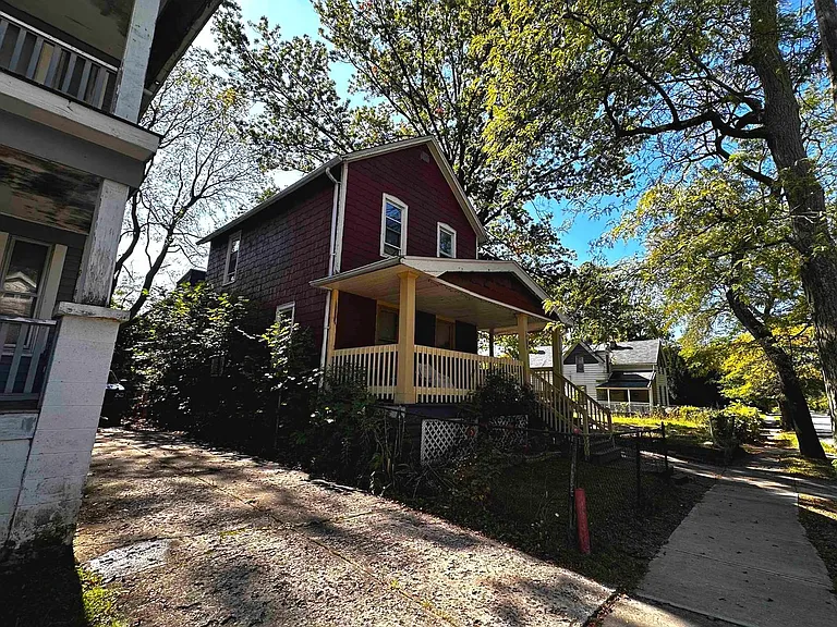 9016 Harris Ave — Photo 5