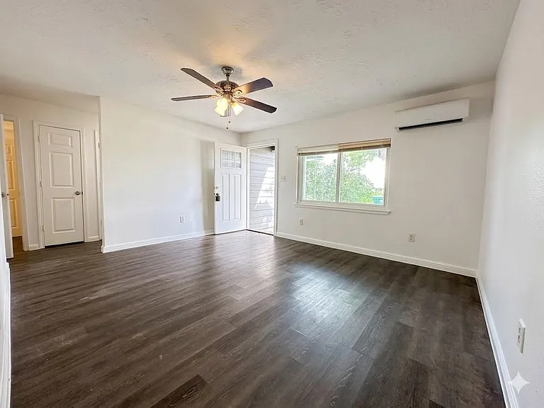 3507 Goodhope St — Photo 3