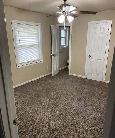 241 E Midway St — Photo 10