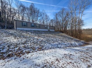 6746 Bluebell Rd, Cumberland, OH 43732