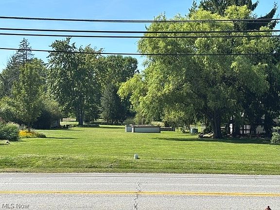 2nd image of 10070 Broadview Rd