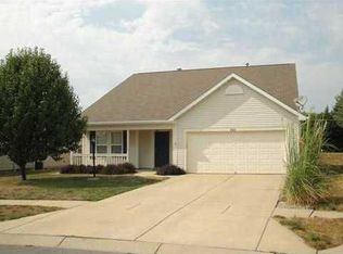 1520 Round Lake Ct, Lebanon, IN 46052