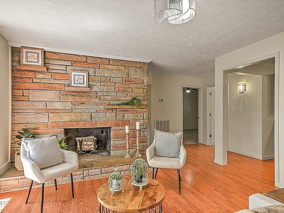 5th image of 4148 Skyland Dr