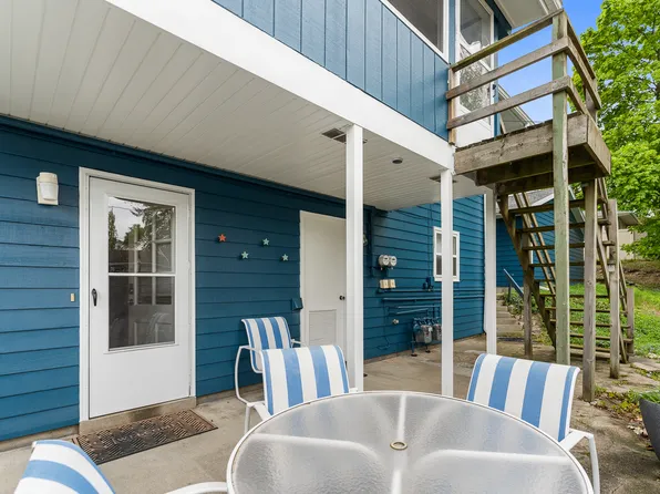 335 Howard Ave #2, Grand Haven, MI 49417