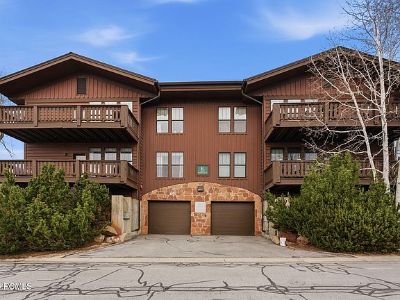 2nd image of 8231 Meadowview Ct APT K12