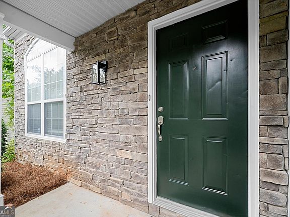3rd image of 3351 Serenade Ct