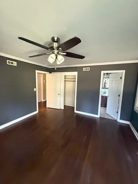 1002 Parkwood Pl — Photo 4