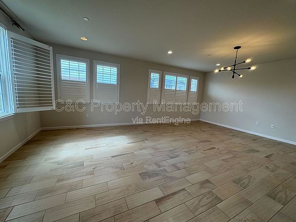 5th image of 14826 Kit Carson Dr