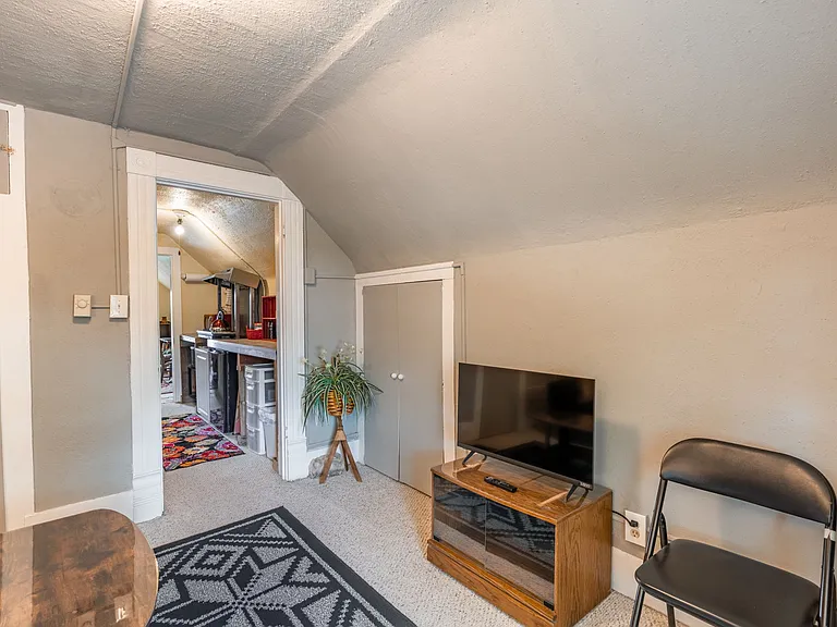 126 N Frazier Ave — Photo 7
