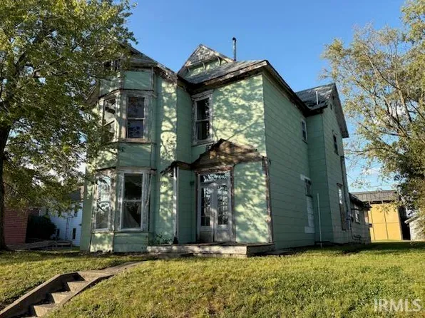 126 W Pleasant St, Dunkirk, IN 47336