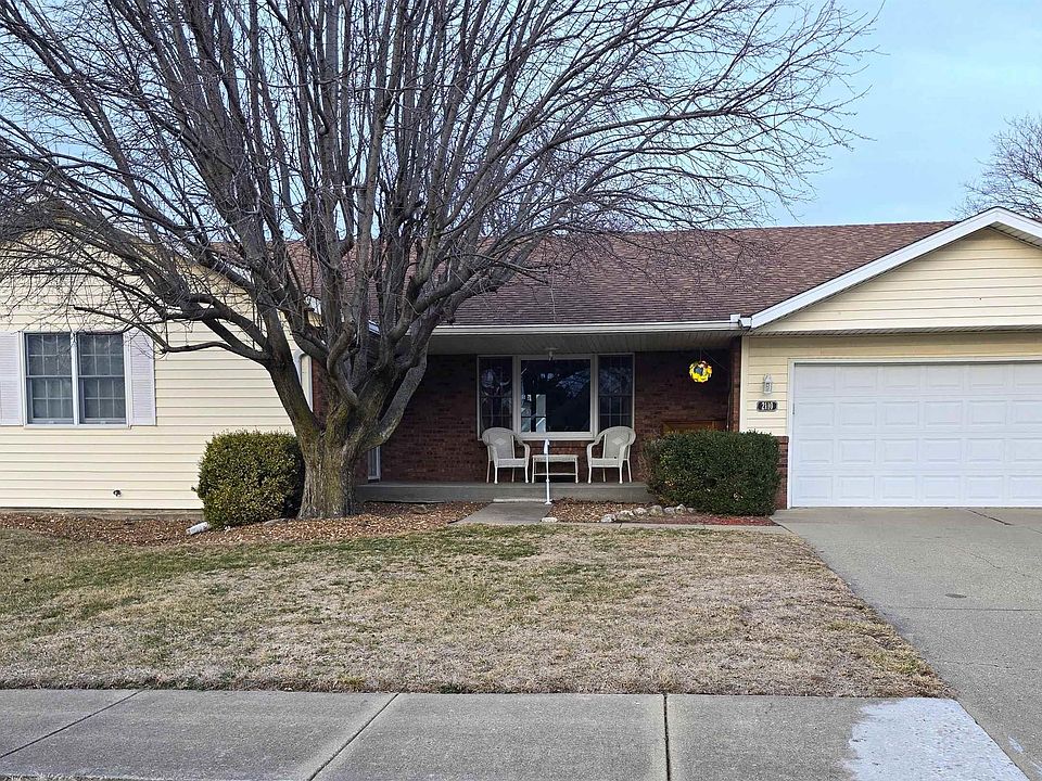 1st image of 2110 Mariana Dr