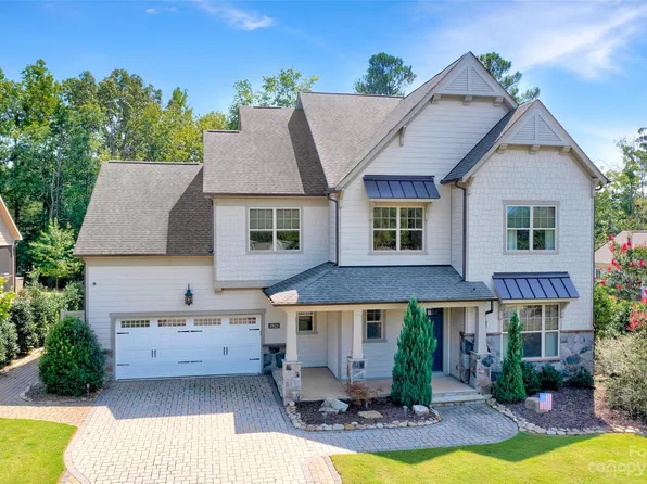 17623 Hawkwatch Ln, Charlotte, NC 28278