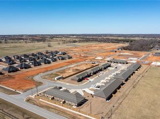 1809-1935 Booker Cir, Pea Ridge, AR 72751