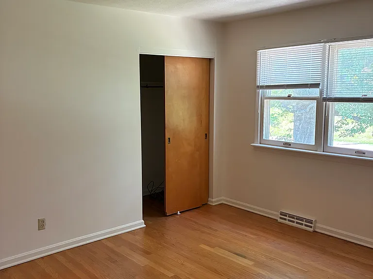 2567 Chamberlain Rd — Photo 23