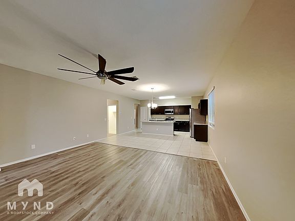 3rd image of 29761 W Columbus Ave