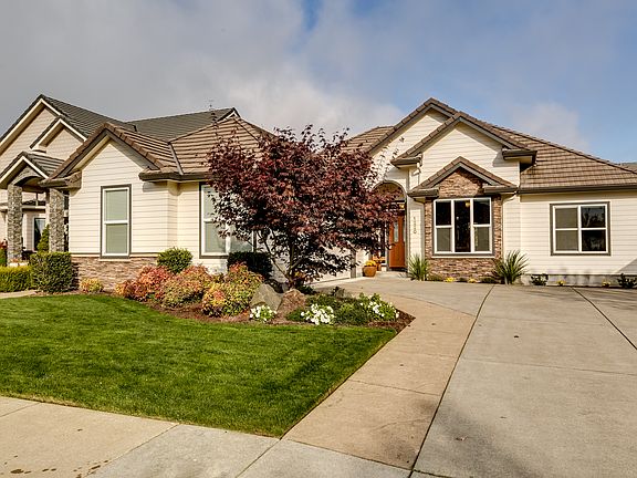 2nd image of 1220 Spyglass Ct