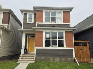 56 Rowmont Dr NW, Calgary, AB T3L0J4