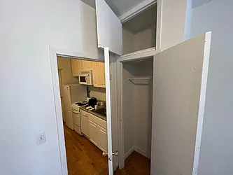 Rented by Best Apartments North Inc