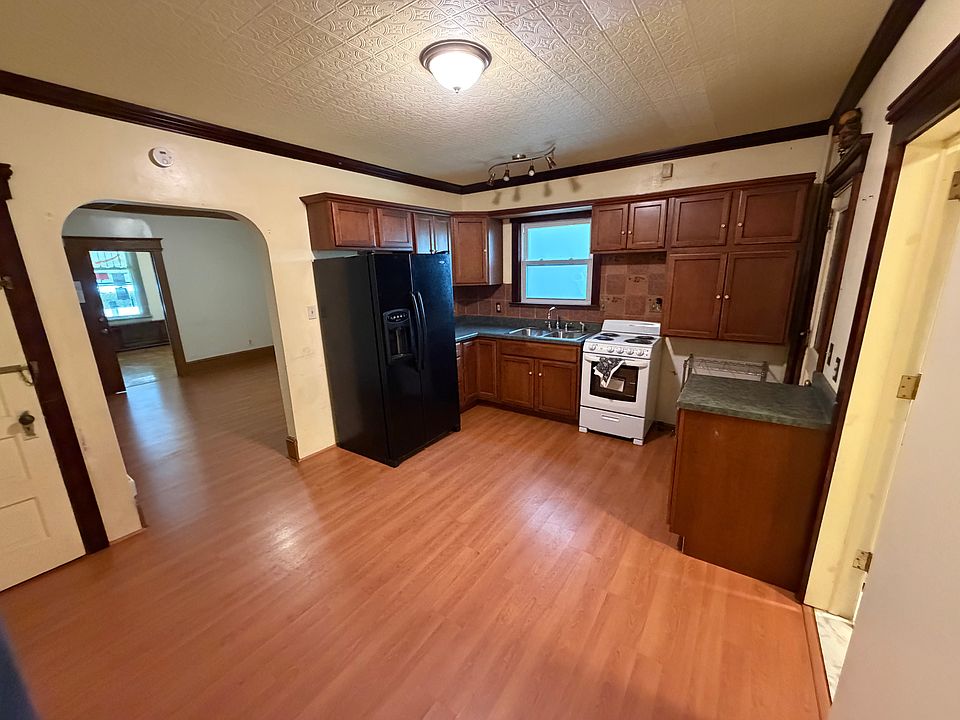 1st image of 177 Dana St Unit 1
