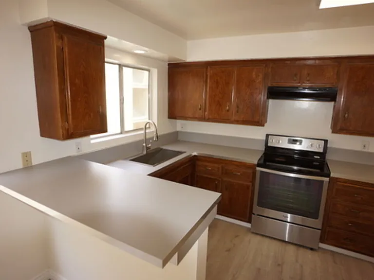 1418 S Bentley Ave #201 — Photo 15