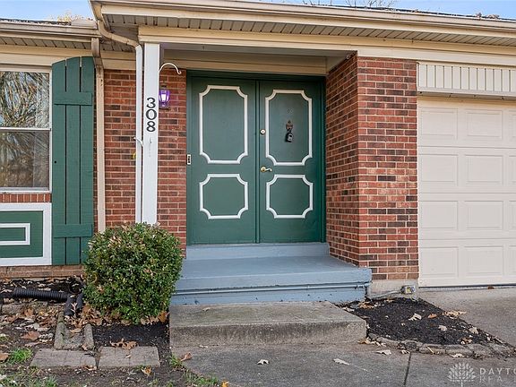2nd image of 308 Heatherway St