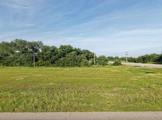 3 Phillips St, Skiatook, OK 74070
