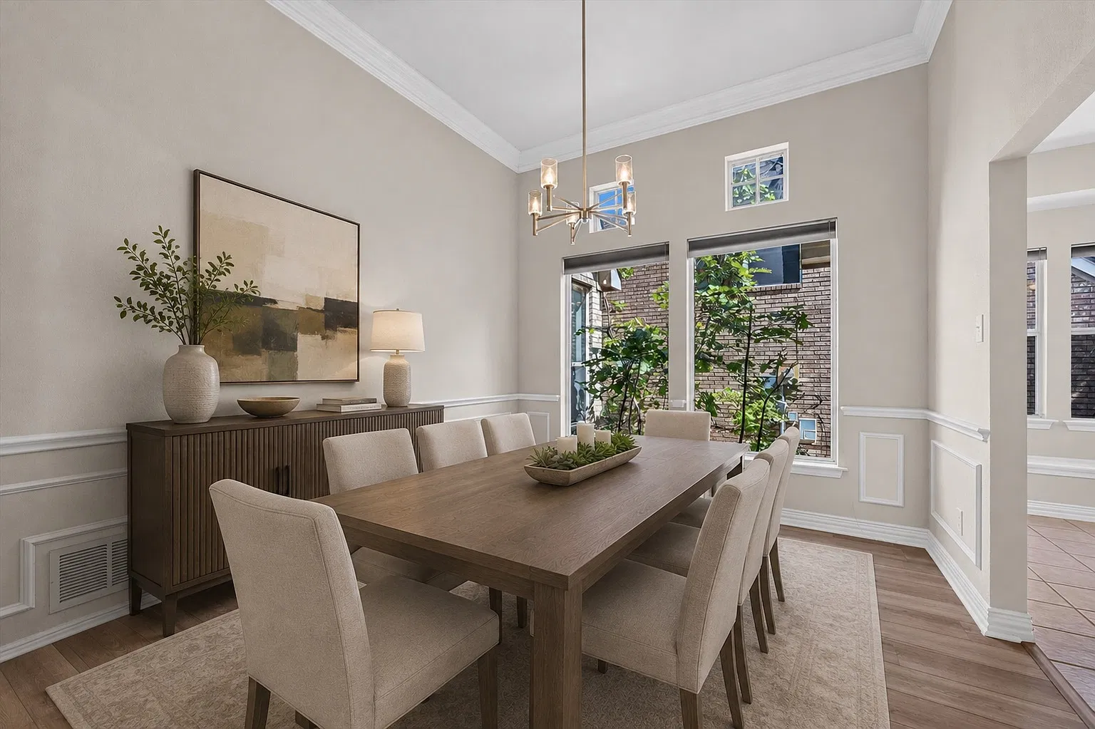 4 bed, 2.5 bath, 2787 sqft, $3,100 — Photo 4