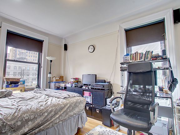 2nd image of 158 W 81st St APT 83