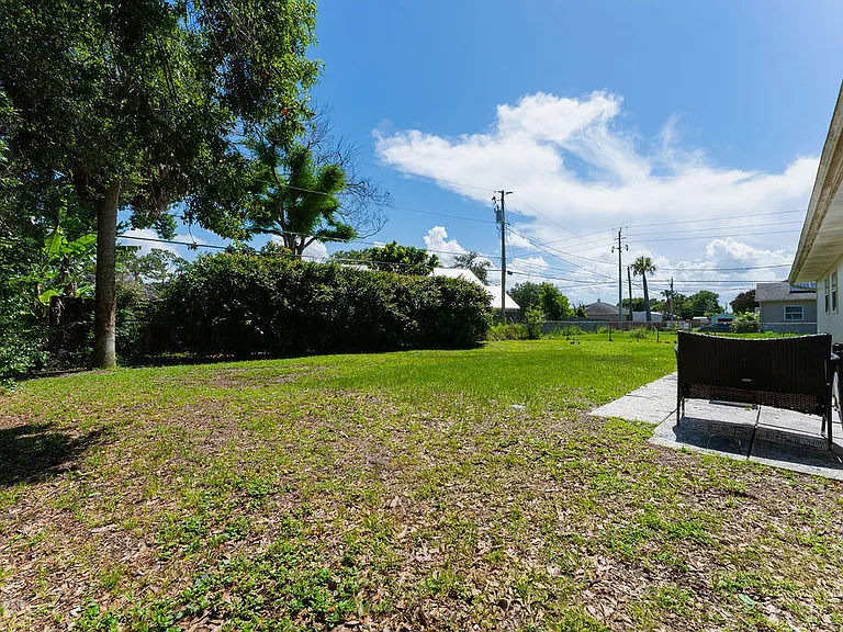 1242 SW Parma Ave — Photo 55