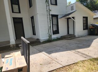 901 W Chambers St, Cleburne, TX 76033