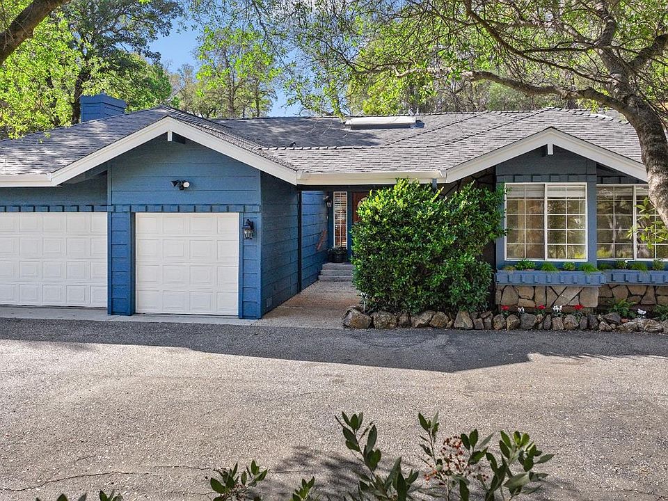 1st image of 13960 Moss Rock Dr