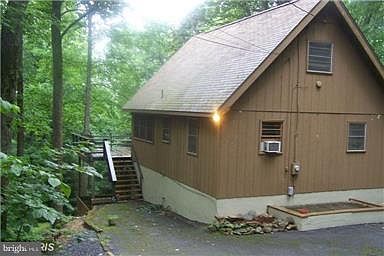 1st image of 111 Mount Oriole Ln