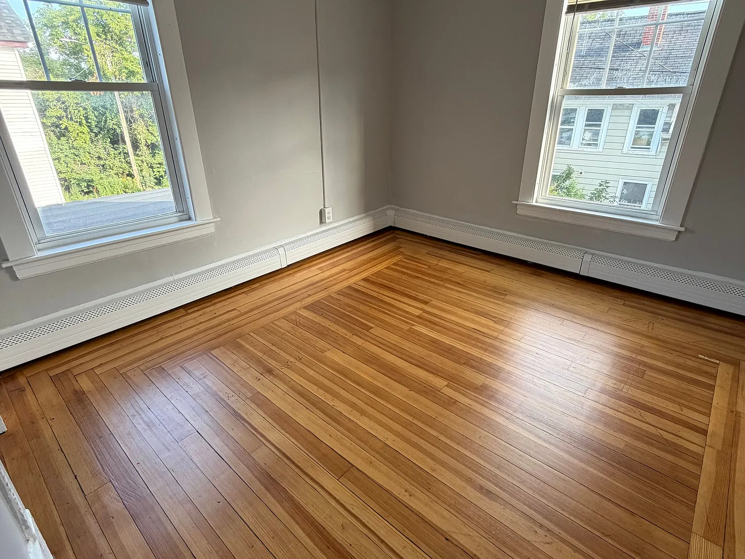 3 bed, 1.0 bath, $2,000 — Photo 3