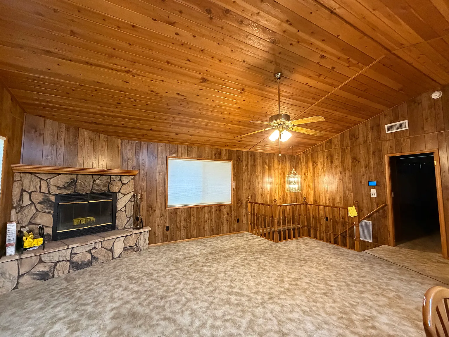 2 bed, 890 sqft, $2,045 — Photo 3