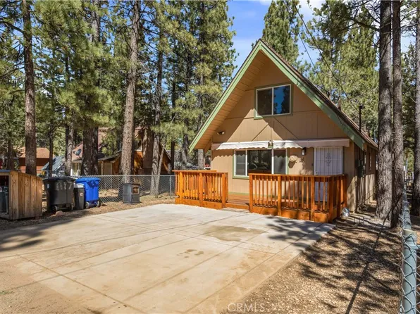 2061 6th Ln, Big Bear City, CA 92314