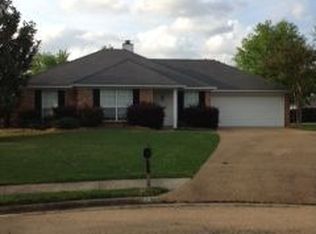 208 Foxwood Cv, Madison, MS 39110