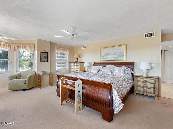 4th image of 1 John Anderson Dr APT 403