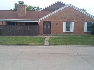 1401 Williamsburg Ct, Fairborn, OH 45324