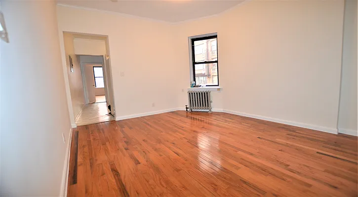 Rented by Manhattan Realty Group | media 27