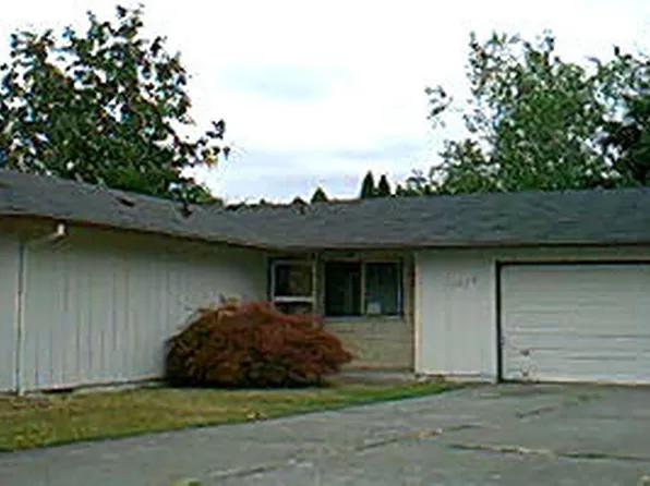 19920 SW Newcastle Dr, Aloha, OR 97078