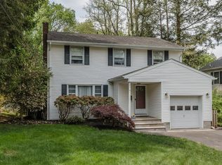 53 Union Ave, New Providence, NJ 07974