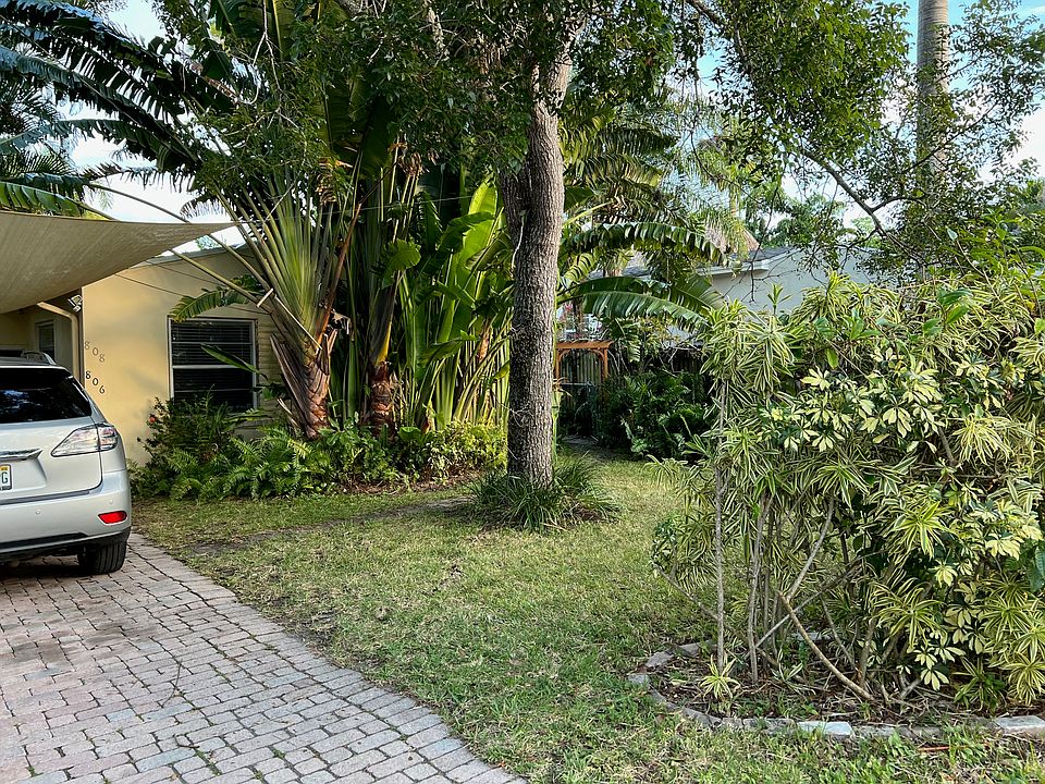 1st image of 808 Coconut Dr