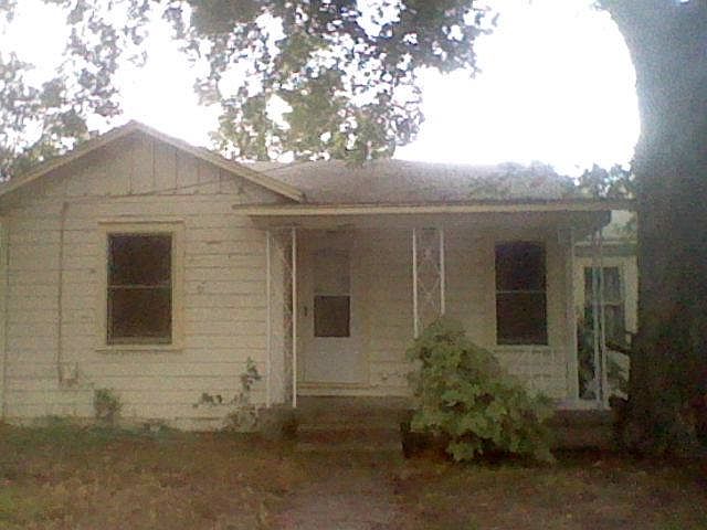 1st image of 303 Congress Ave
