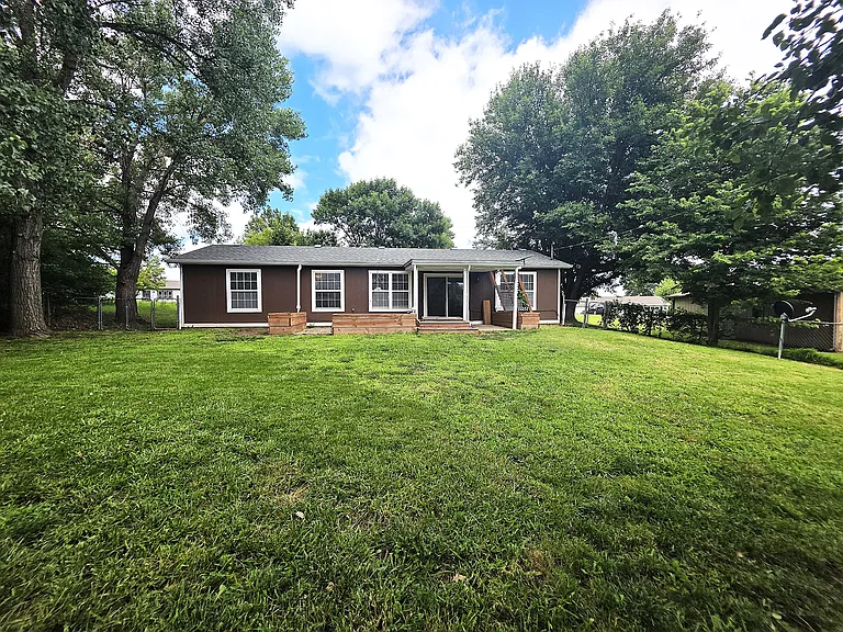 324 Palomino Ln — Photo 17