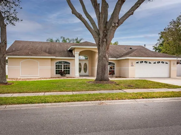 505 Hunters Run Blvd, Lakeland, FL 33809